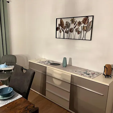 Schubert Owwe 公寓 *